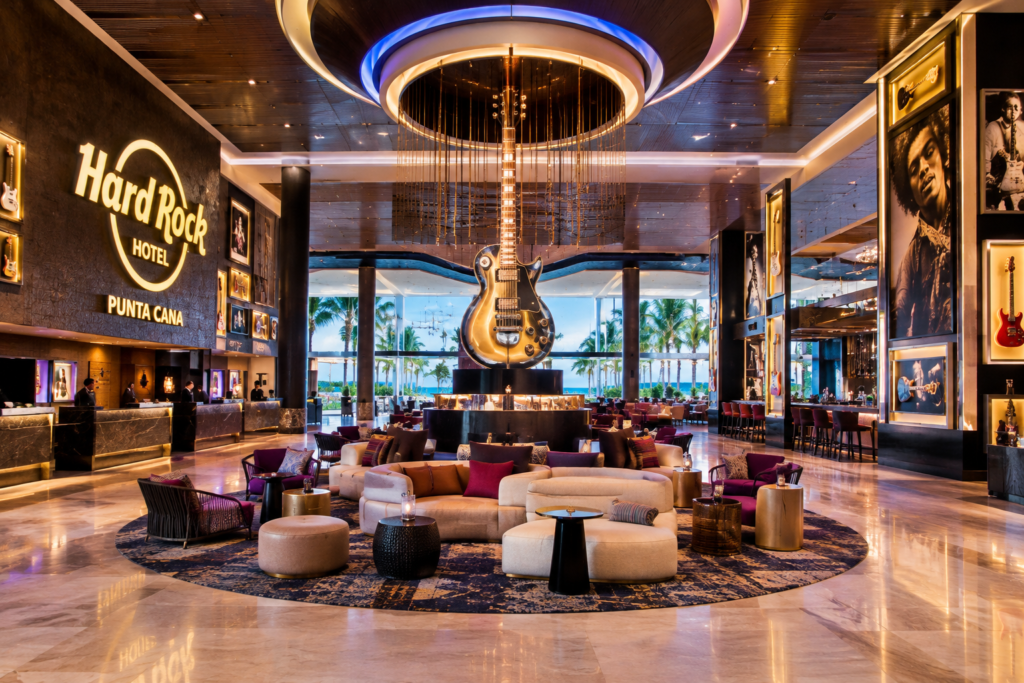loby-hard-rock-hotel-&-resort-jetcana.jpg
